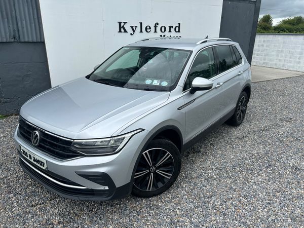 Volkswagen Tiguan 2021 391242170