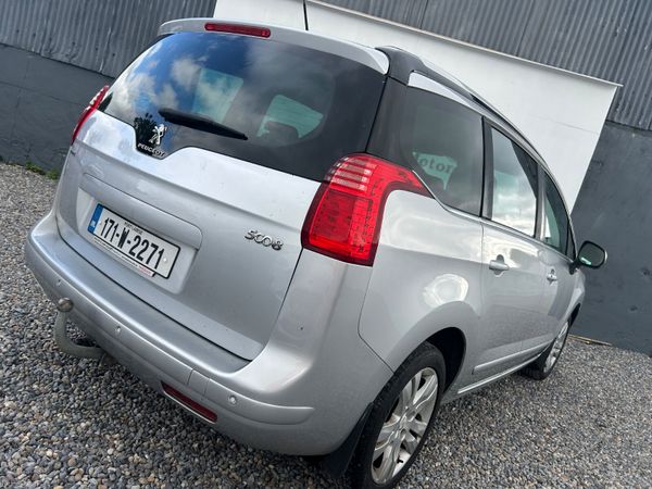 Peugeot 5008 2017 391242272