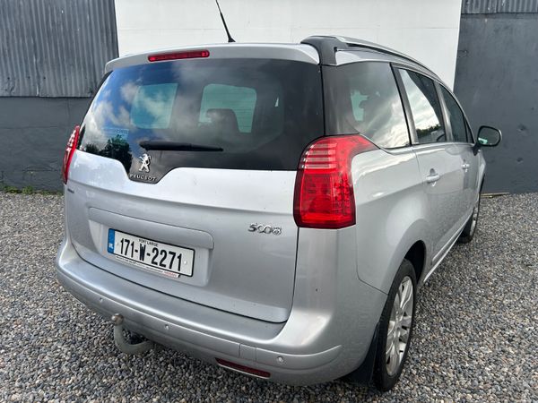 Peugeot 5008 2017 391242274
