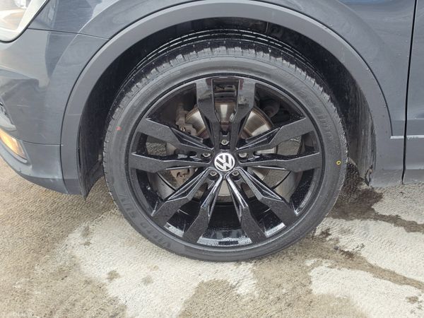 VW Tiguan 2018 *182 2.0 150 BHP BLACK EDT STYLING 391254876