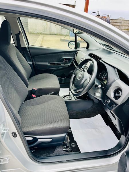 Toyota Vitz 2015 1.0L AUTOMATIC 391260222