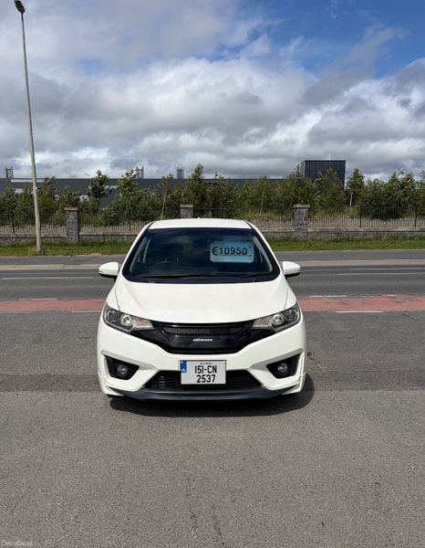 2015 Honda Fit (Jazz) 1.5 Hybrid Auto 391217462