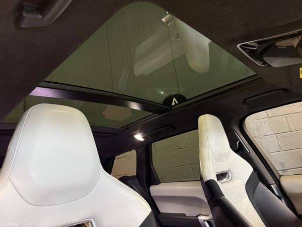 202  Range Rover SVR 5.0 V8 2 Seat 391345266