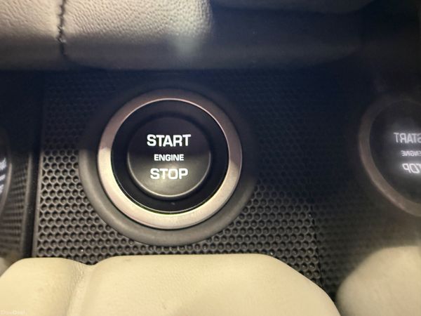 202  Range Rover SVR 5.0 V8 2 Seat 391345302