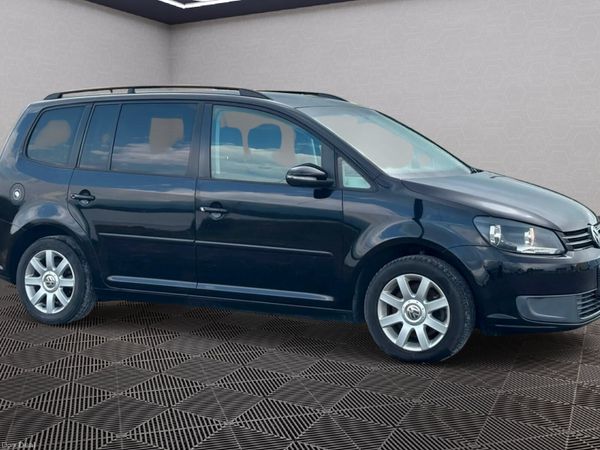 Volkswagen Touran *Automatic* 391345456
