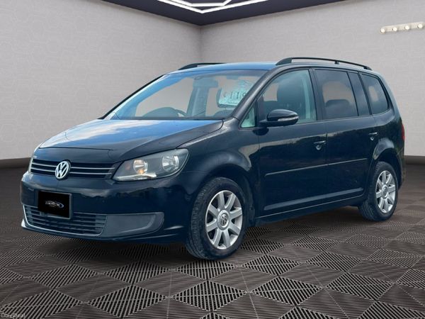 Volkswagen Touran *Automatic* 391345464