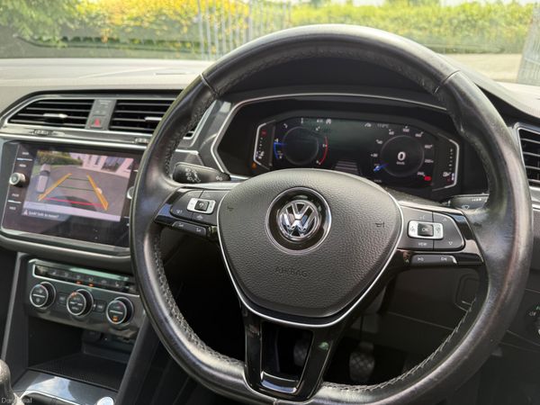 2019 Volkswagen Tiguan R-Line Panoramic Sunroof 391391846