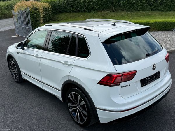 2019 Volkswagen Tiguan R-Line Panoramic Sunroof 391391808
