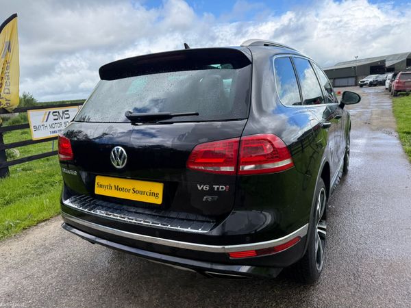 Deposit taken****2018 Volkswagen Touareg R-Line 391393284