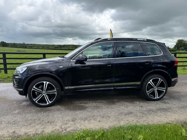 Deposit taken****2018 Volkswagen Touareg R-Line 391393294