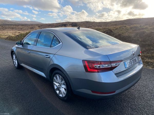 Skoda Superb 2017 style 391485310