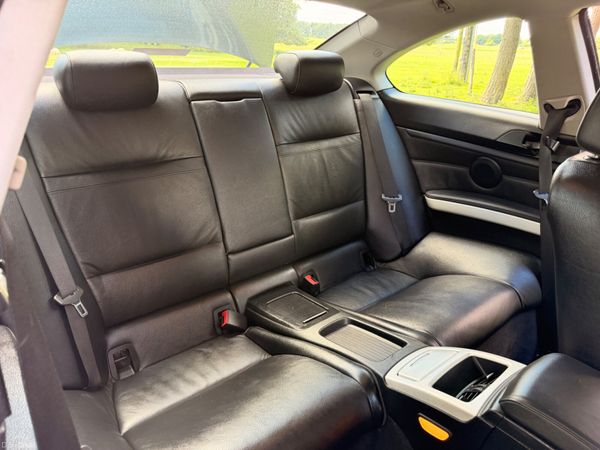BMW 325 Coupe 2007 391485732