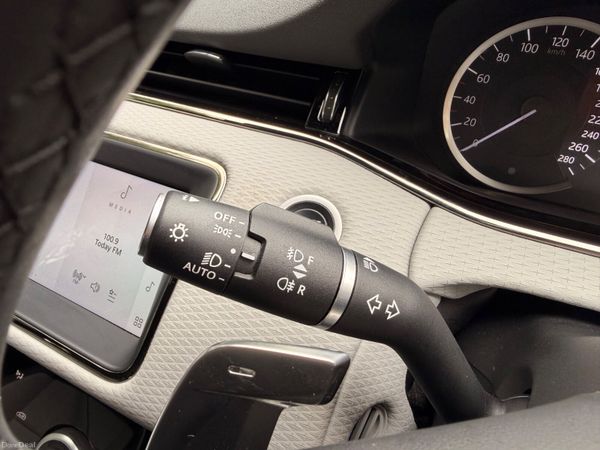 Land Rover Range Rover Evoque 2022 391486548