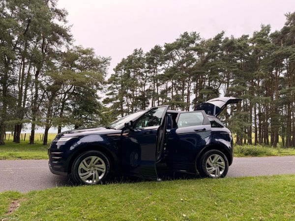 Land Rover Range Rover Evoque 2022 391486566
