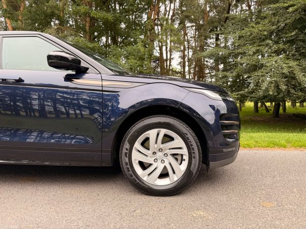 Land Rover Range Rover Evoque 2022 391486570