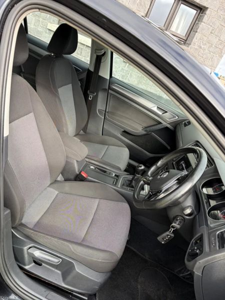 Volkswagen Golf 2016 391498128