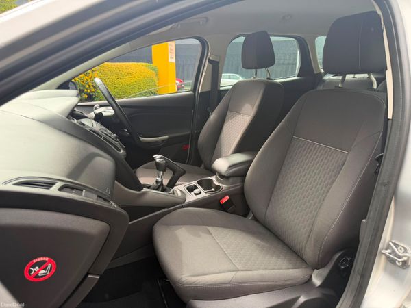 Ford Focus 1.6 TDCI Zetec Estate 391498456