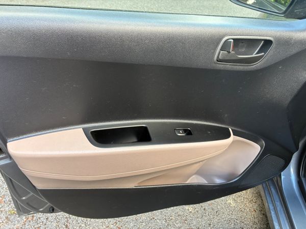 Hyundai i10 2014 391436408
