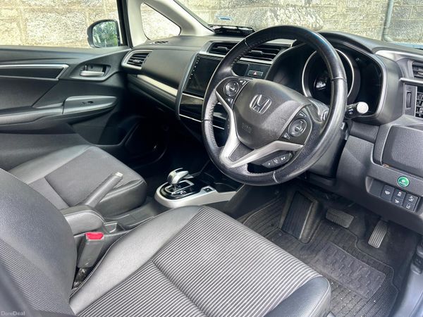 Honda Fit 2018  Automatic Hybrid 391437300