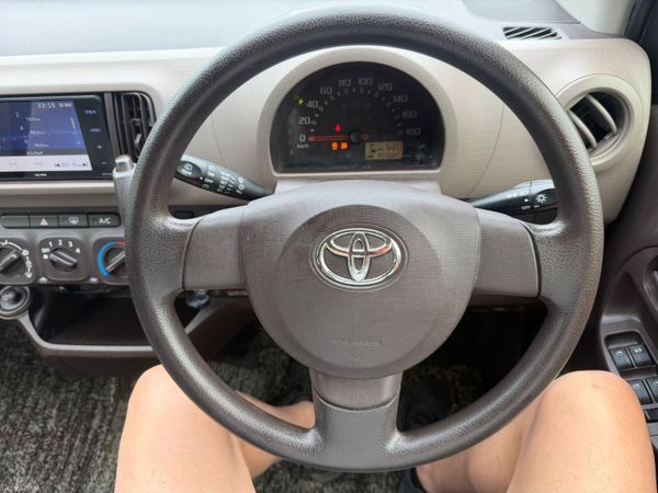15 Toyota Passo 1.0 Auto 391540152
