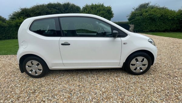 Volkswagen up! 2012 low miles 391550154