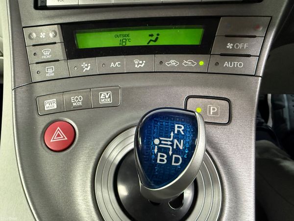 Toyota Prius 2015 391582576
