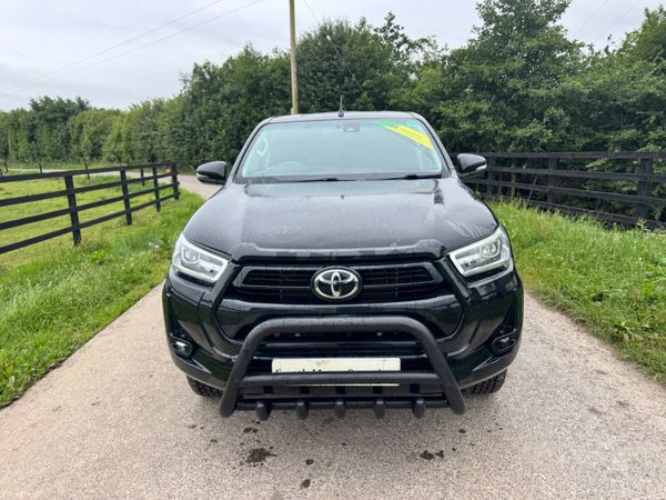 211 Toyota Hilux Invincible X ‘Auto Beauty***** 391584586