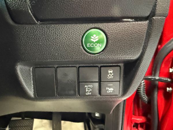 2015 Honda JAZZ/Fit 1.5 Hybrid Automatic 36K KM 391586142