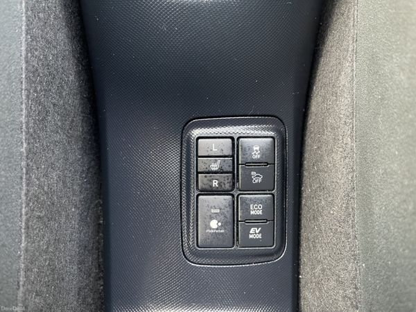 2018 TOYOTA  AQUA 1.5 HYBRID AUTOMATIC *FINANCE* 391597426