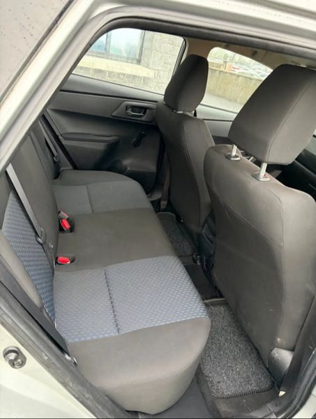 Toyota Auris 2015 391503242