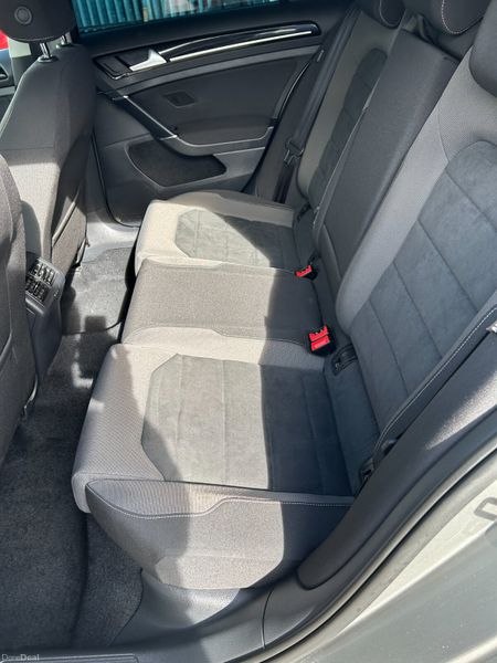 2019 Volkswagen Golf Highline Virtual Clock 391505766