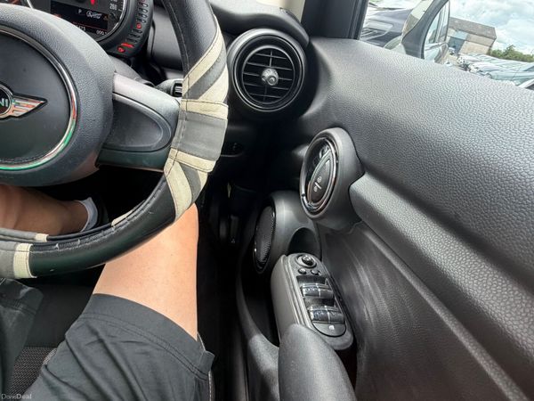 2017 Mini Cooper Low Mileage 391539742