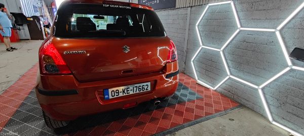 Suzuki Swift 2009 391651996