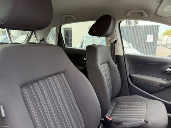 Volkswagen Polo TRENDLINE 391658750