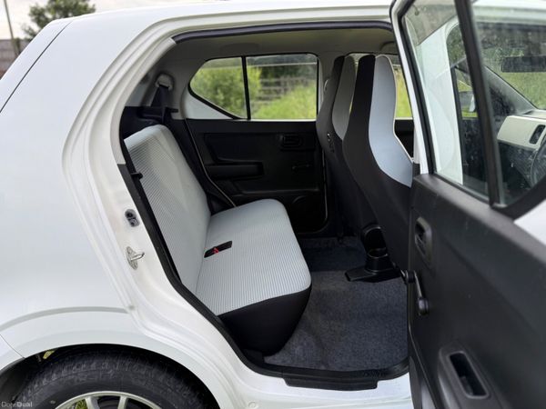Suzuki Alto 2017 391680154