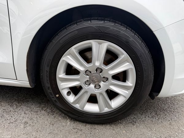 2013 Audi A1 1.4 Petrol Automatic 391680338