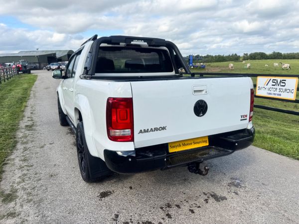 162 Volkswagen Amarok Highline 180bhp black Ed 391680550