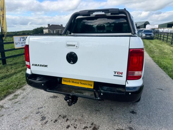 162 Volkswagen Amarok Highline 180bhp black Ed 391680560