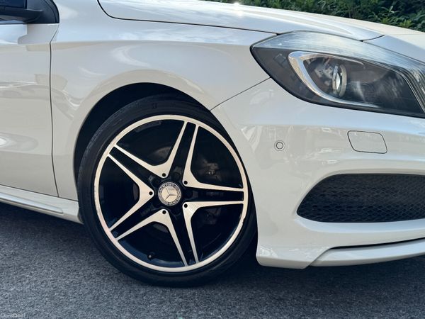 Mercedes A180 AMG SPORT 391698898