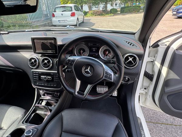 Mercedes A180 AMG SPORT 391698914
