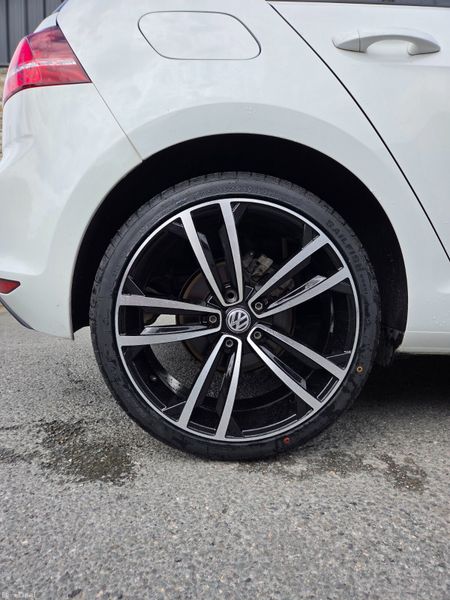 2017 vw golf 1.2 auto // LIFT FACE MODEL 391608042