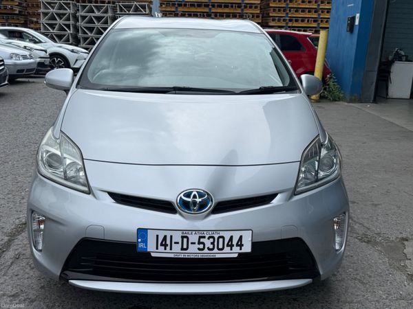 2014 Toyota Prius Hybrid Automatic 391616442