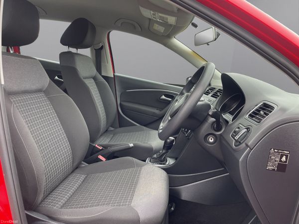 2016 VW POLO PETROL AUTOMATIC (S161) 391631200