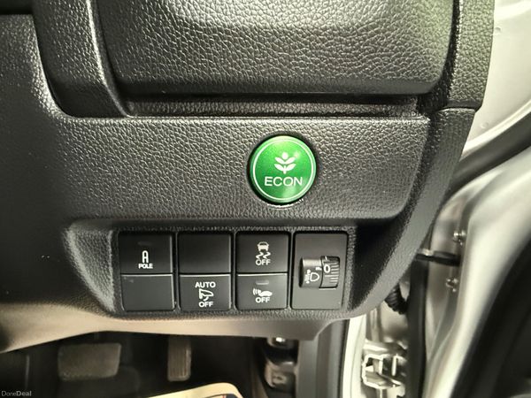 2016 Honda JAZZ/Fit 1.5 Hybrid Automatic,33K Miles 391767202