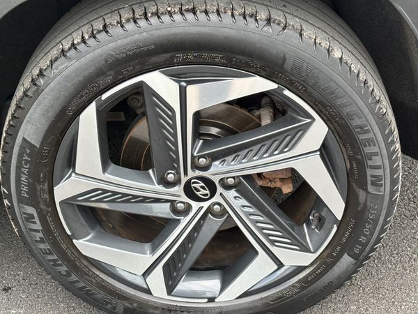 Hyundai Tucson Executive Plus Hybrid only 53000 km 391714632
