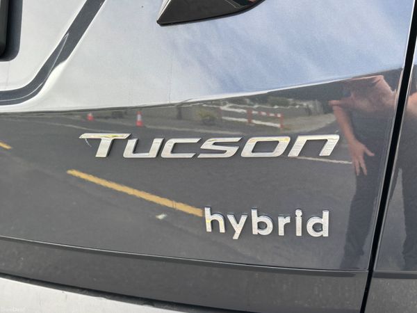 Hyundai Tucson Executive Plus Hybrid only 53000 km 391714794