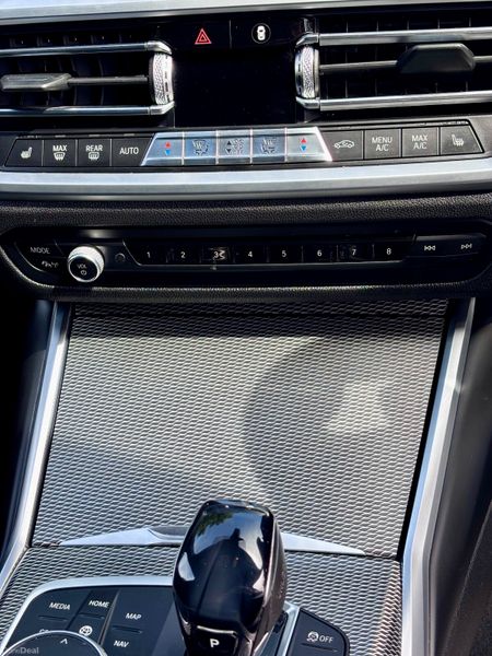 192 BMW 330e M Sport 391863032