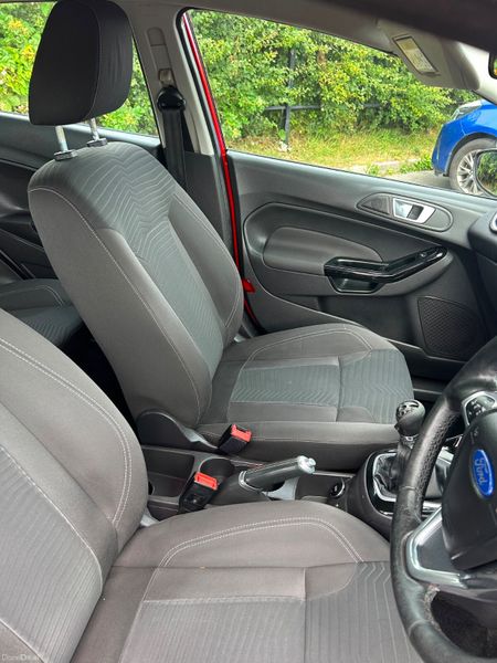 Ford Fiesta 2014 391801702