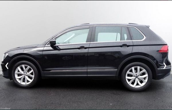 Volkswagen Tiguan 2020 391803164