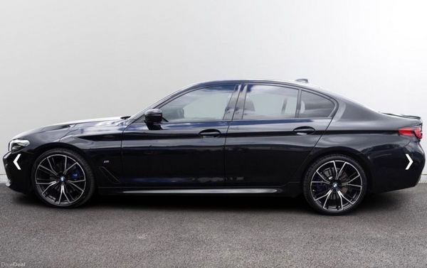 BMW 5-Series 2021 391805344